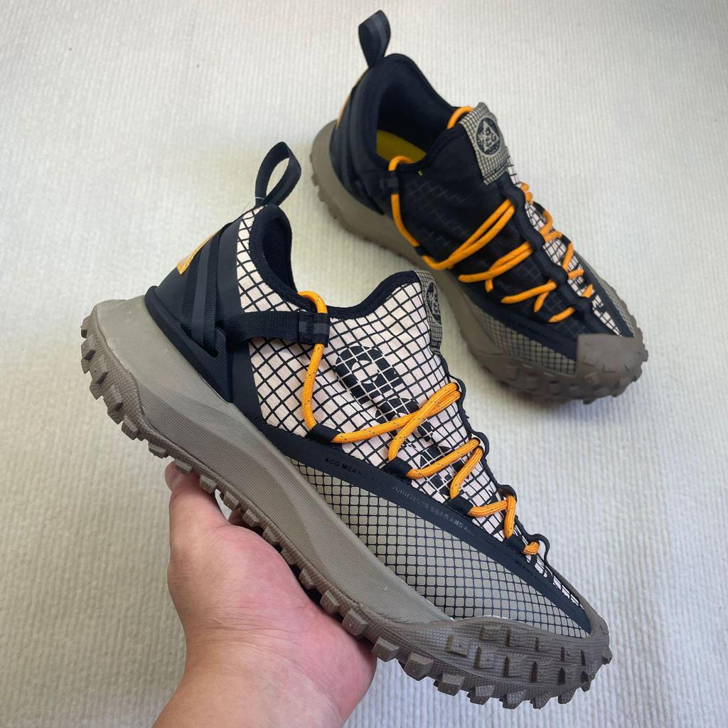 ACG Mountain Fly Non-Slip Reflective Hiking Shoes for Men & Women