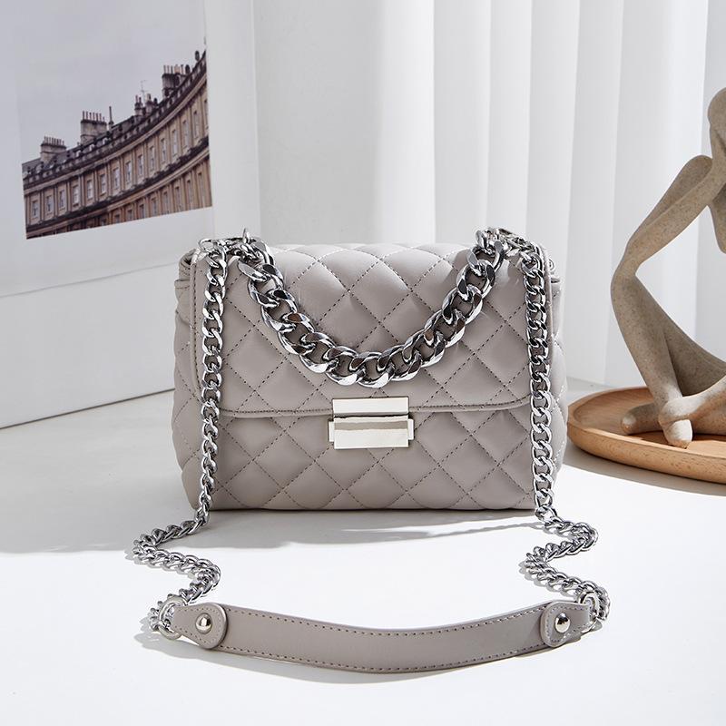 Diamond-shaped Chain Small Square Bag, Single Shoulder Strap, Side-zip Closure Small Bag