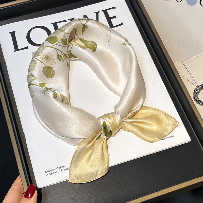 Spring and summer new silk silk scarves women s versatile high-end small square scarves fashion small scarves temperament decorative women s scarves 53*53cm