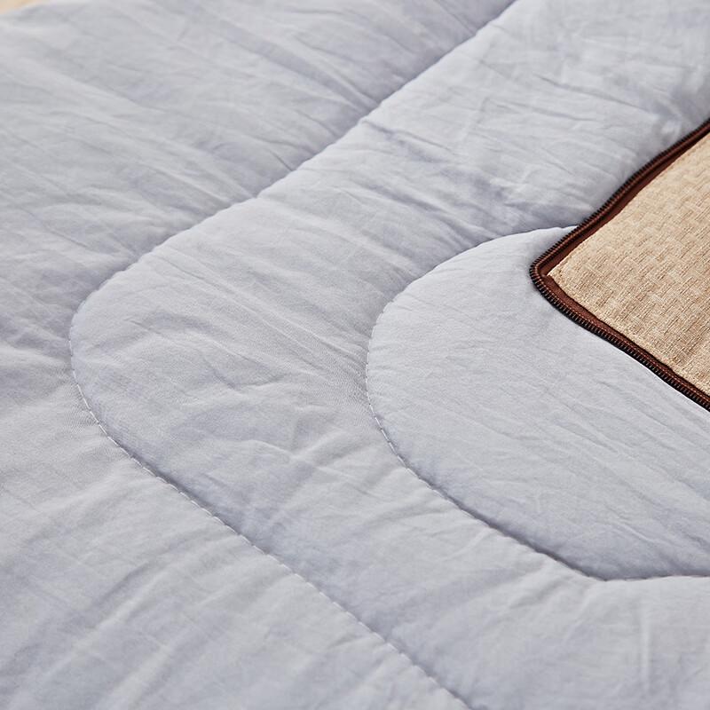 Hengyuanxiang Embroidered Foldable Cushion Quilt