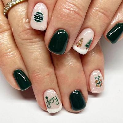 Lot de 24 faux ongles à pression simples et mignons en forme d'arbre de Noël, vert foncé, blanc, neige, courts, carrés, européens, amovibles