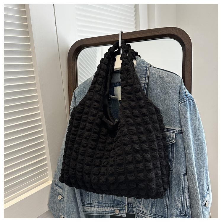 Personalized Folded Bubble 2025 Spring New Casual Fashion Large Capacity One Shoulder Hand Carry Underarm Portable Tote Bag