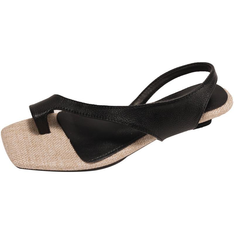 Square head cover toe flat sandals women's new summer wear casual versatile cool slippers women's open toes