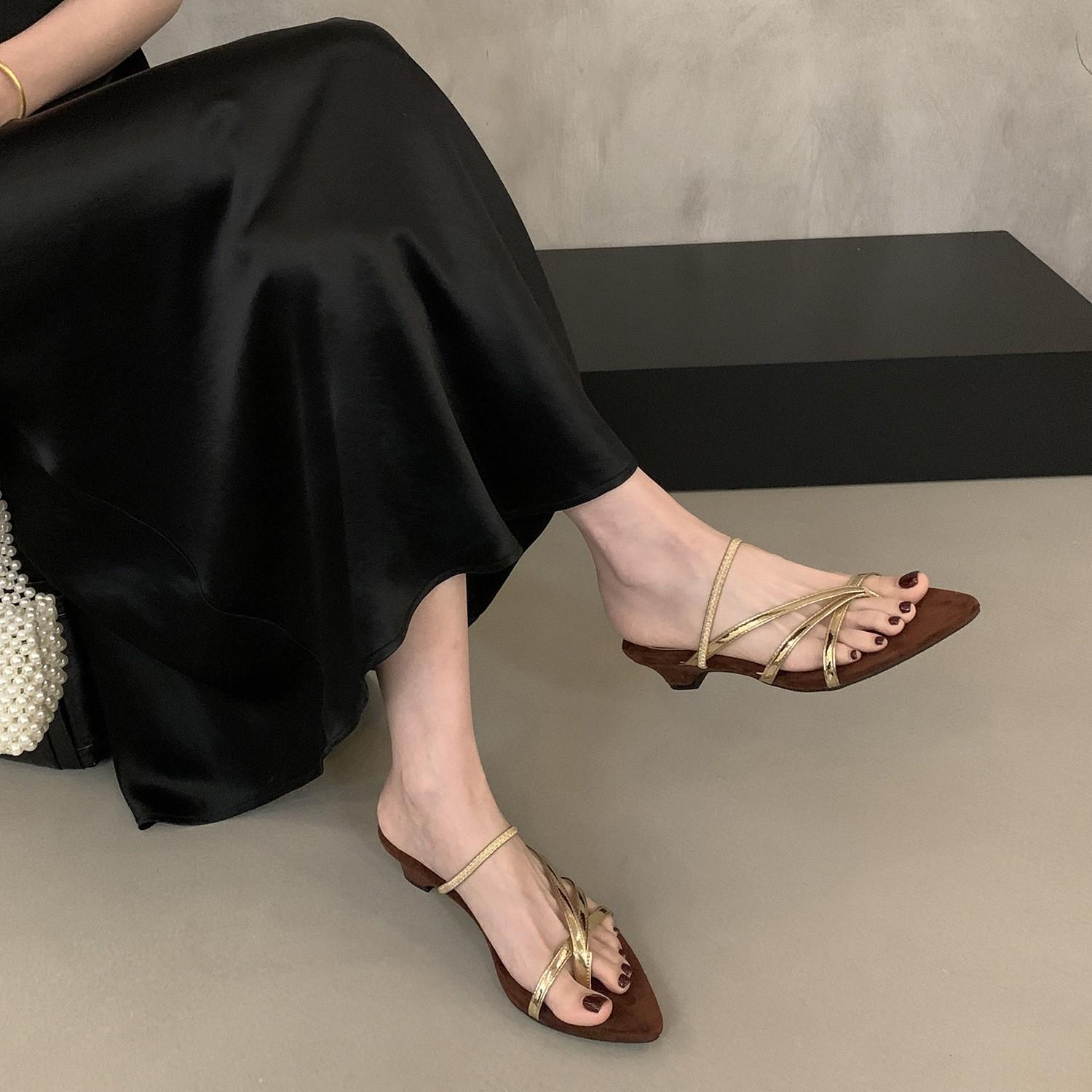

Pointed Thick Heel Strap Sandals Fairy Shoes with Skirt Mezzanine Silver Shoes 35