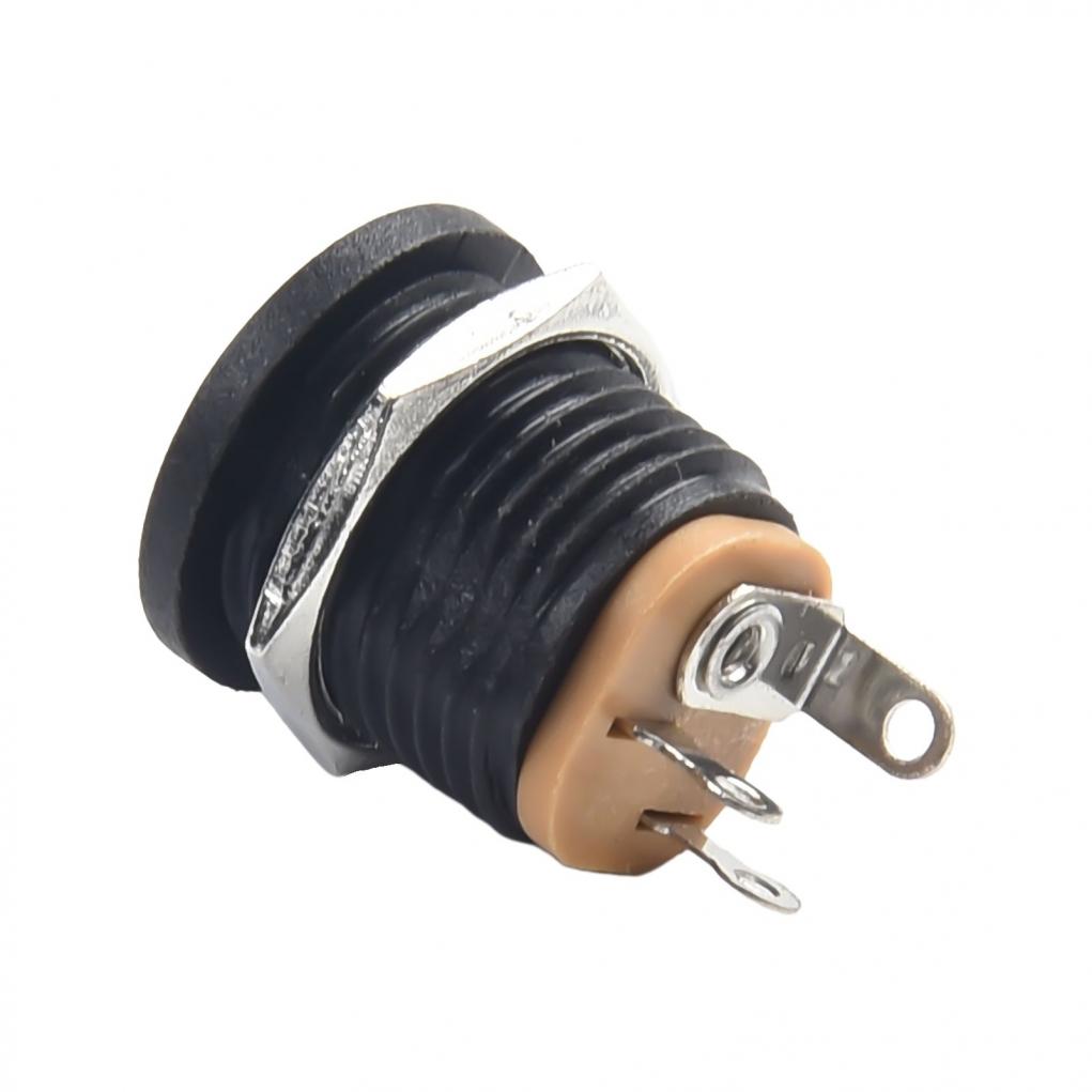 12V Power Connectors with Screw Torsional Strain Relief for Electronics