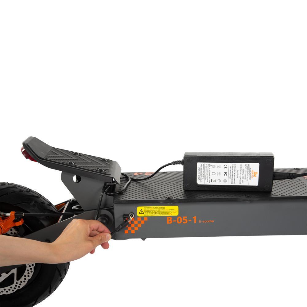 KuKirin G4 Trottinette Électrique 2000W 60V, Autonomie 75km, Vitesse Max 70km/h, Pneus Tout-Terrain 11" pour Adultes