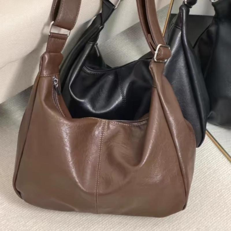 Women's Versatile Shoulder Crossbody Bag Large Capacity Suitable for Students Commuting Underarm Tote Bag