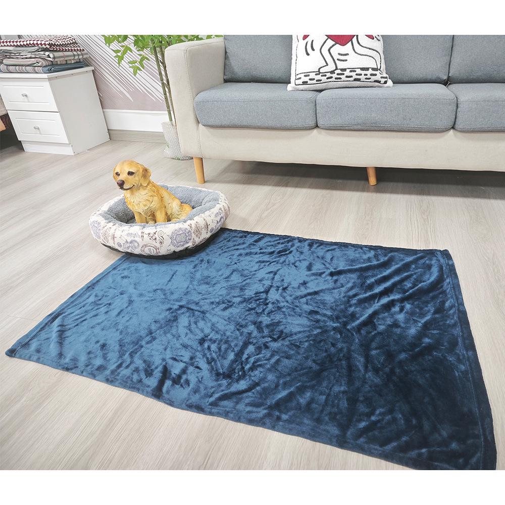Solid Color Flannel Self-Warming Pet Blanket for Small Dogs & Cats