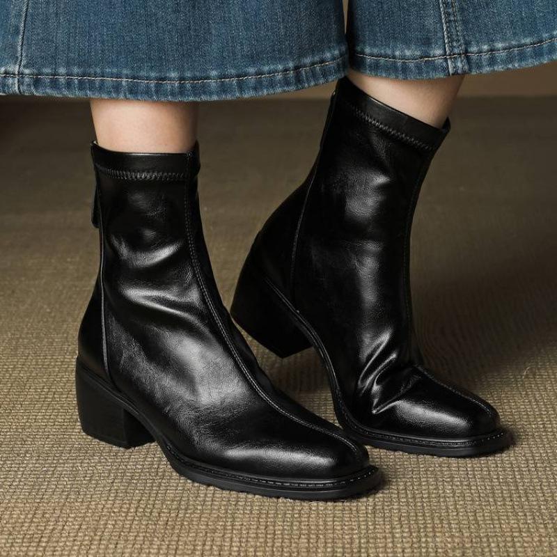 New Versatile and Comfortable Rear Zipper Martin Boots Solid Color Leather Large Size Leather Boots Square Heel Women's Boots Autumn and Winter Mid-tu