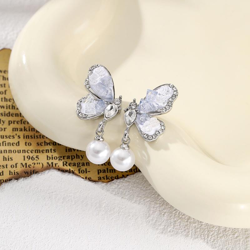 Fashion Elegant Zircon Pearl Crystal Butterfly Dangle Earring Female Light Luxury Temperament Sparkling Stud Earrings For Woman
