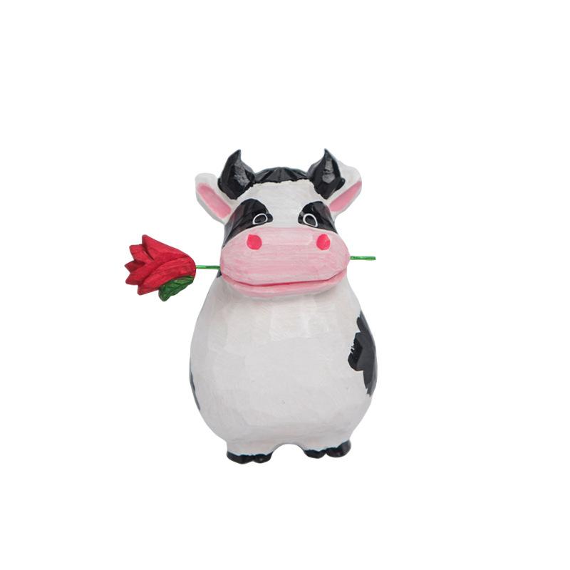 Creative Handmade Wood Carvings Solid Wood Little Cow Figurine for Office Desktop Decoration/Gift-giving/Automobile Decoration