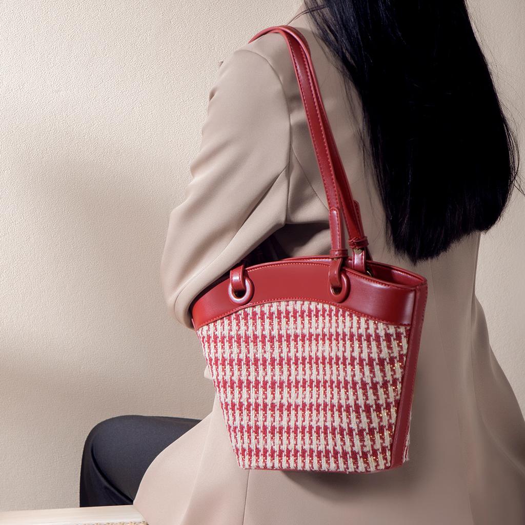 2024 Summer New Niche Single-Shoulder Underarm Bag, Fashionable Commuting Bridal Wedding Handbag, Portable Basket Bag
