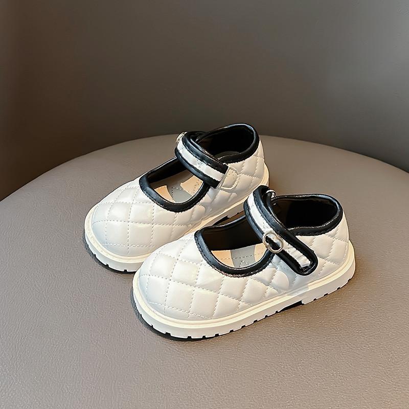 

Дитячі маленькі шкіряні туфлі весняно-осіннього сезону Новий західний стиль Туфлі принцеси з неглибоким ротом Ароматні туфлі Мері Джейн для маленької дівчинки 30 білий