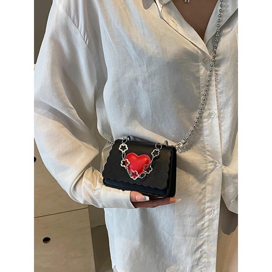 Delicate Mini Flap Square Bag  New Versatile Chain Crossbody Bag Chic Heart Design Lady Lipstick Coin Purse