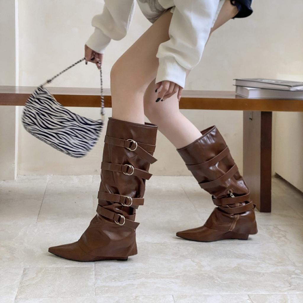 2025 Autumn New Pointed Wedge Temperament French Fashion Sexy Beautiful Women Boots European and American Belt Buckle Women's Boots