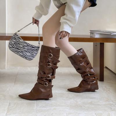 2025 Herbst neue spitze Keilabsatz Temperament Französische Mode sexy schöne Damenstiefel Europäische und Amerikanische Gürtelschnalle Damenstiefel
