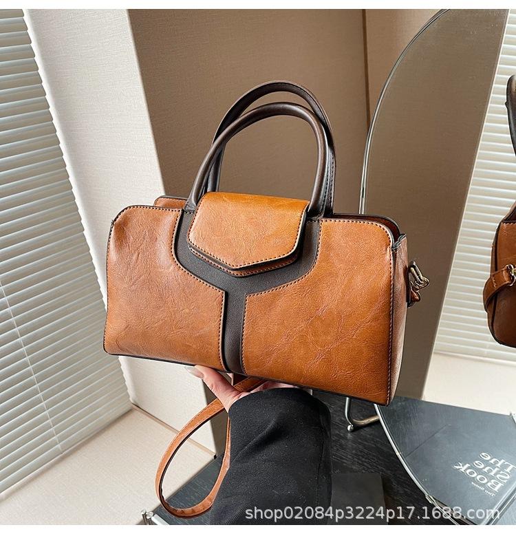 2025 new fashion simple foreign style large capacity shoulder bag oblique span bag simple splicing commuter tote bag