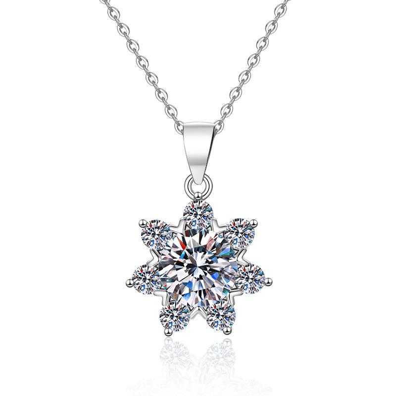925 Sterling Silver Moissanite Necklace Snowflake Women s Pendant Light Luxury Fashion Collarbone Chain 2026 45CM