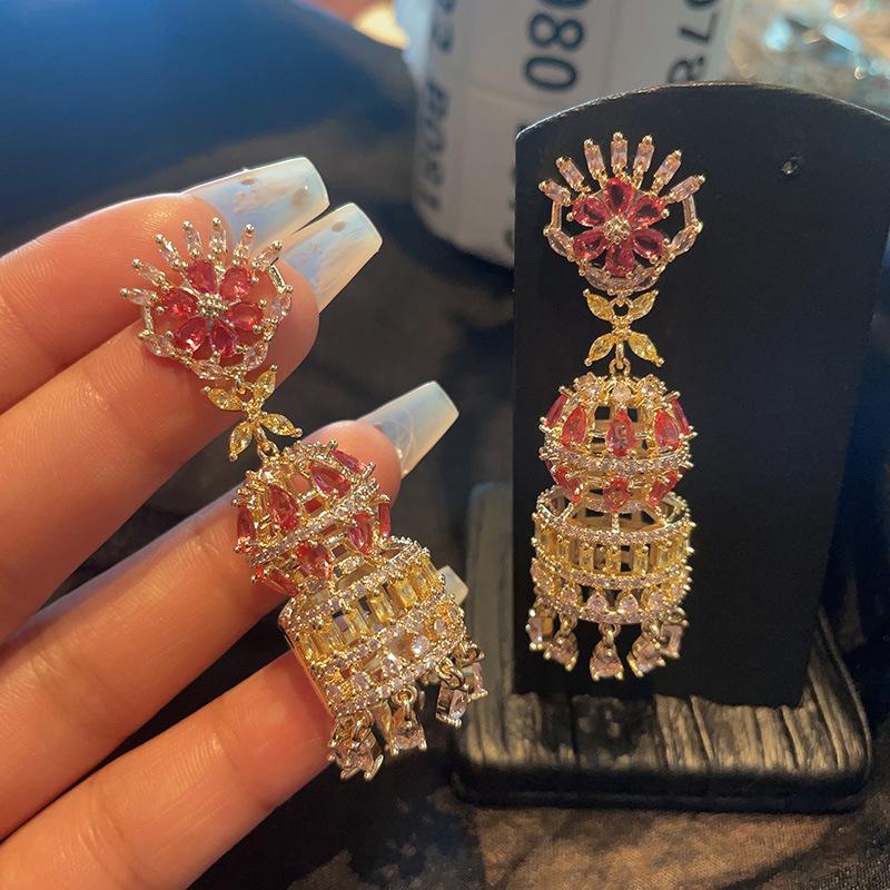 

Серьги Birdcage Color Wind Chime с бахромой в виде капель воды, слегка инкрустированные цирконием, ювелирные изделия в тяжелой промышленности разноцветный