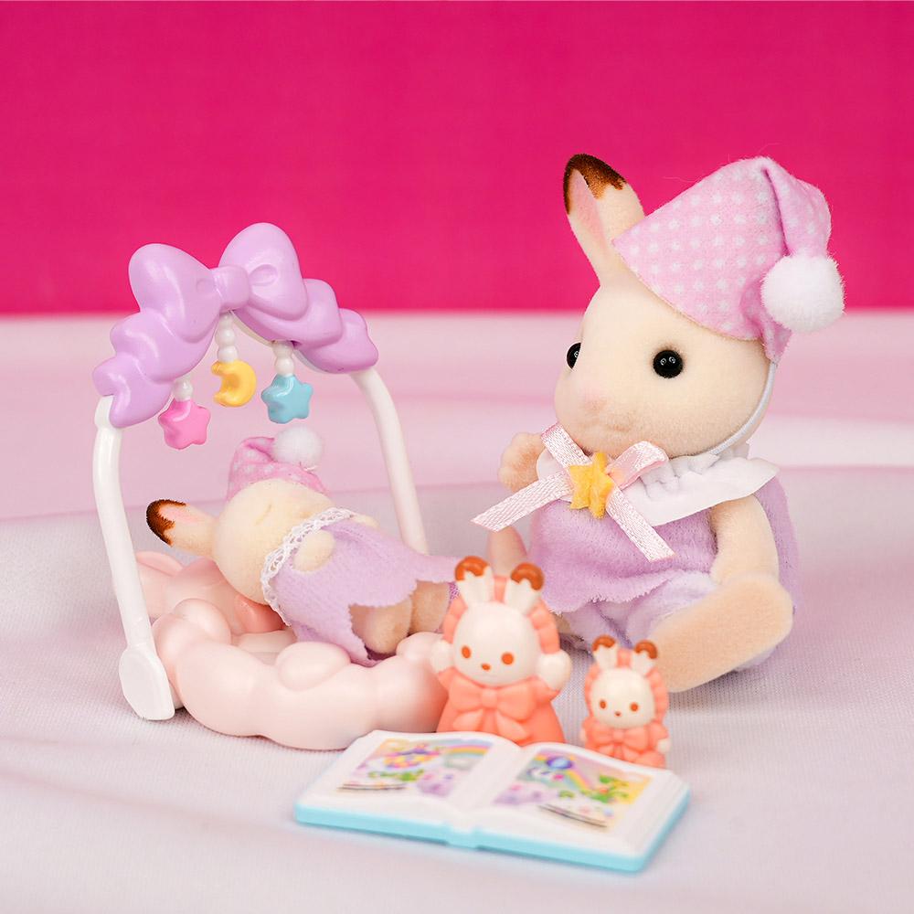 Sylvanian Families Chocolate Rabbit Dreamland Set (5806) + Chocolate Rabbit Twins & Stroller Set (5432) Bundle