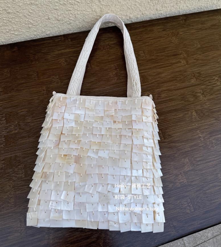 

Handmade Heavy Industry Bead Handbag Embroidered Rhinestone Bucket Bag Pearl Diagonal Totes Women s Wedding Party Bag
