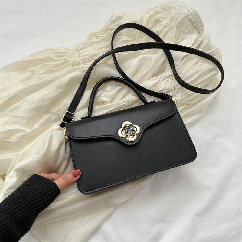 Trendy 2023 Summer New Fashion Simple Shoulder Bag With Stitching Details