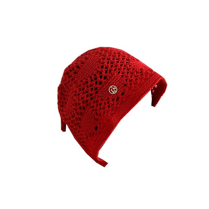 25 New Autumn and Winter Hollow Knitted Hats Women's Big Head Circumference Showing Face Small Literary Net Hole Stacking Hats