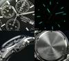 Seiko Herren-Chronographuhr SND367PC, Klassisches Schwarzes Zifferblatt, Quarzwerk mit 1/20-Sekunden-Präzision, Edelstahlarmband, 50m Wasserdicht, Authentisch JDM