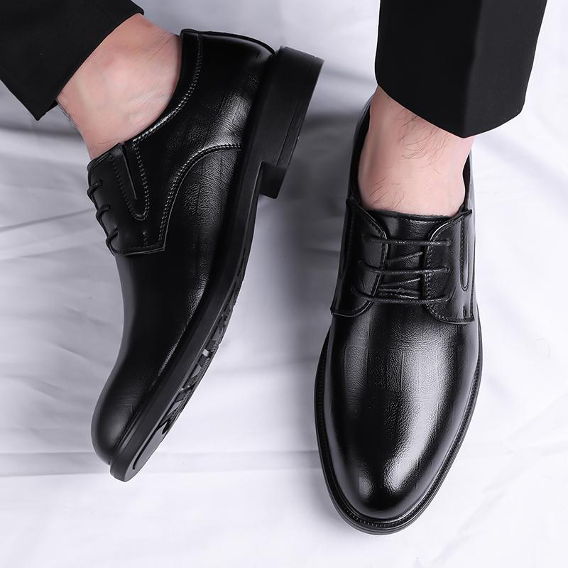 Fashion Black men's leather shoes Classic retro formal style Leisure Party Business Office Minimalist gentleman's shoes Hot selling
