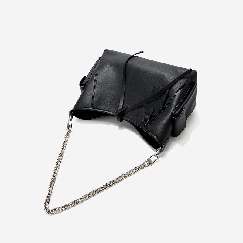 Tote bag women's leather large-capacity high-end cowhide mail carrier bag Darth Vader commuter messenger bag chain shoulder bag