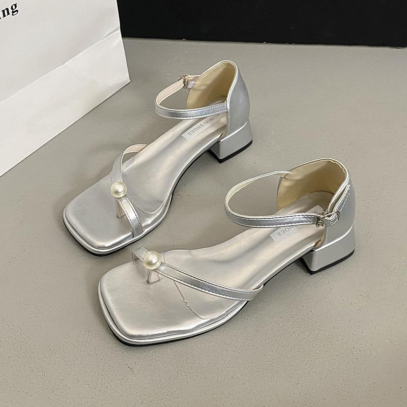 Square head pearl one-word buckle with thick heel sandals women's 2025 summer versatile toe shoes