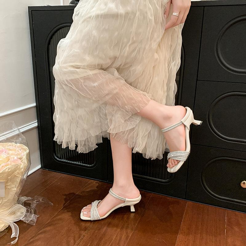 High heels, new one-word sandals in the summer of 2025, temperament rhinestone square head open-toed women's shoes are popular in summer
