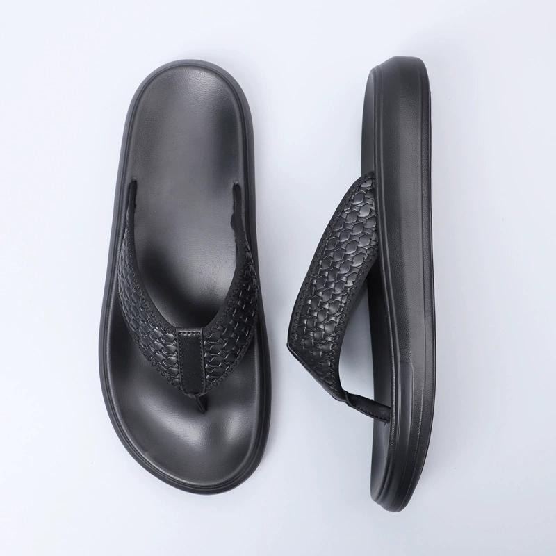 New 2025 Artificial Leather Men Flip-flops Outdoor Comfortable Beach Sandals Men Casual Shoes Home Shoes