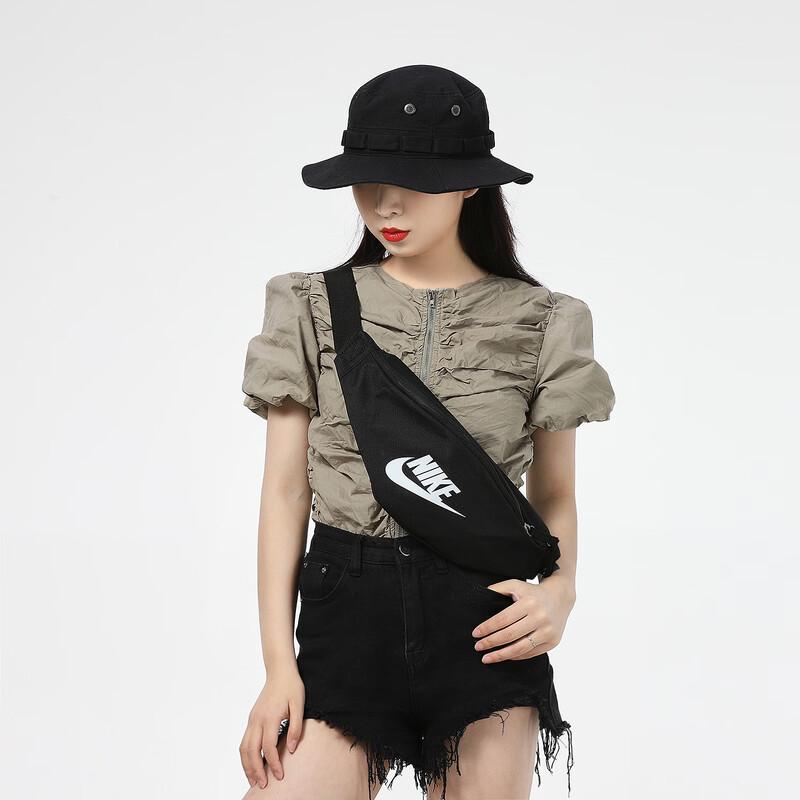 

Nike Unisex Seasonal Sports Waist Bag MISC