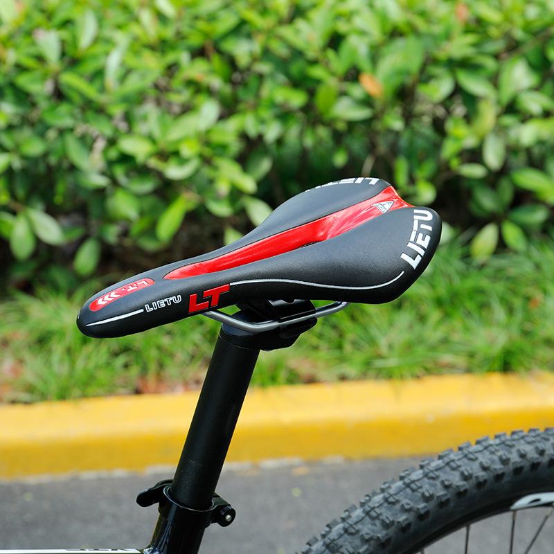 Bicycle saddle PVC leather, mountain road seat cushion, double tail middle hollow 3621A riding accessories