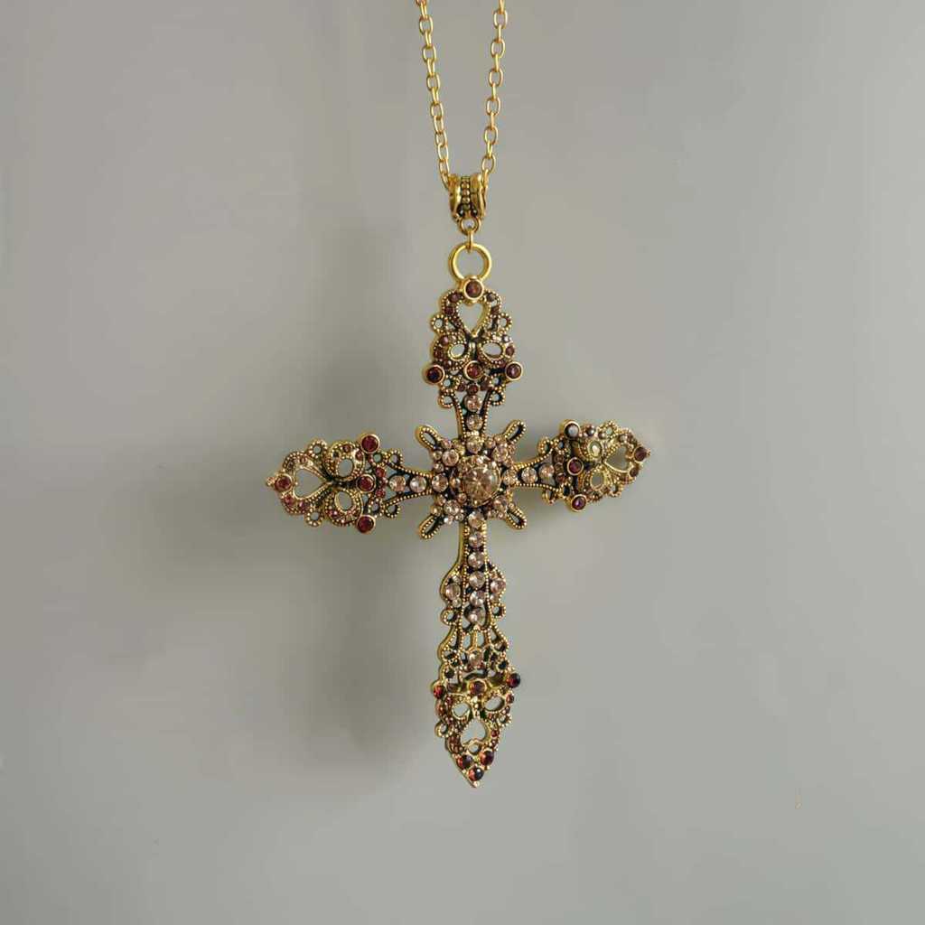 Dark Gothic Cross Pendant Necklace For Men And Women With Zinc Alloy Chain Jewelry Accessory