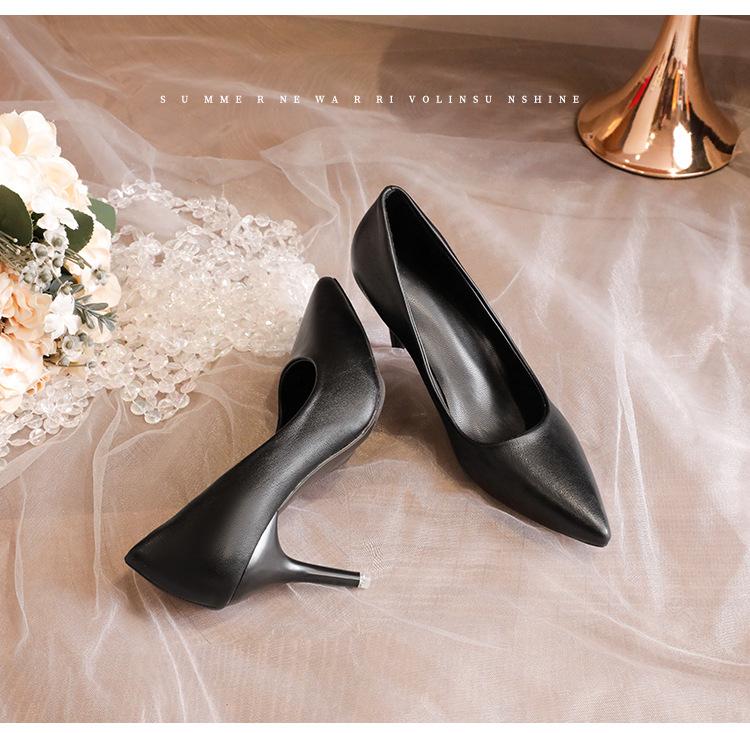 Μαύρα παπούτσια με κόκκινη σόλα και ψηλό τακούνι για την άνοιξη, νέα γυναικεία παπούτσια με μυτερή μύτη, λεπτό τακούνι, σέξι, γυαλιστερό ταμπεραμέντο, μονόπατα, παπούτσια από λουστρίνι για γυναίκες