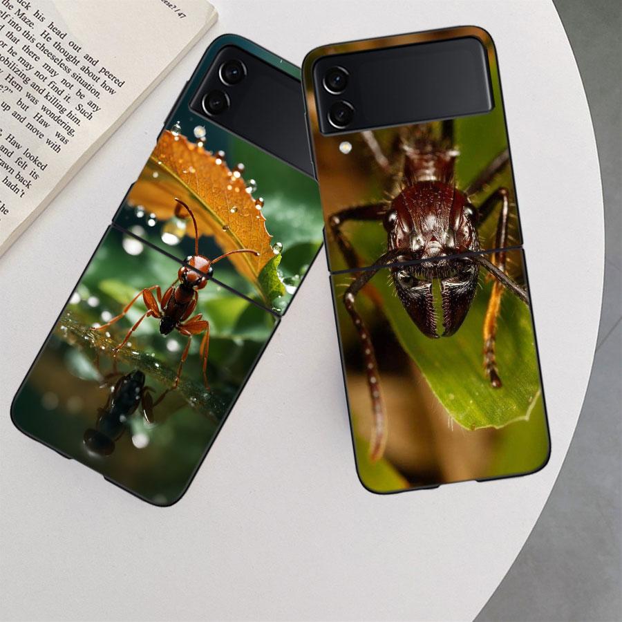 Red Fire Ants, Worker Ants Phone Case For Samsung Z Flip 7 6 5G Galaxy Z Flip 5 4 3 Black Hard Cell Cover Luxury PC Shell Coque