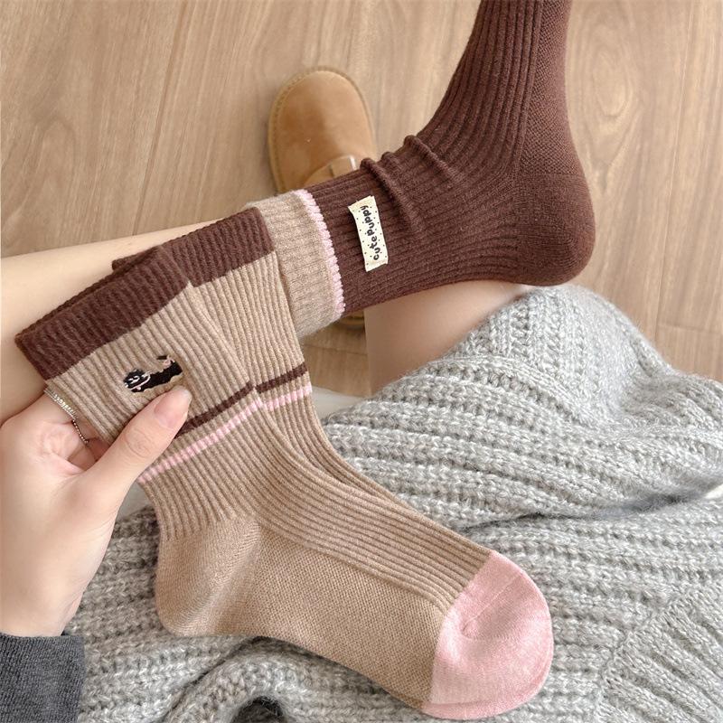 Women's Autumn and Winter Wool Mid-calf Socks in A Color-blocked Cartoon Cute Boneless Striped Warm Long Sock