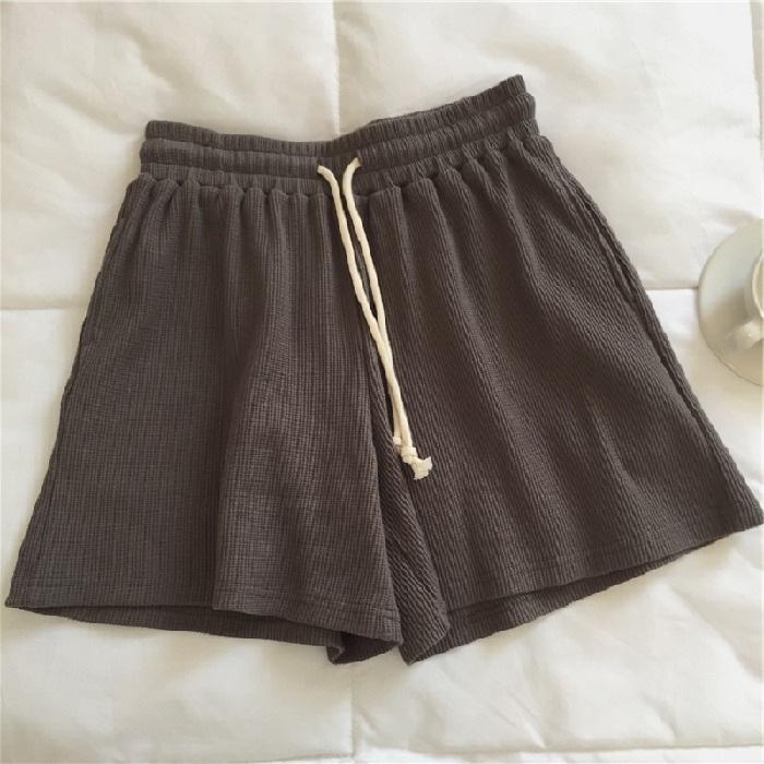 Women's Mid Rise Drawstring Shorts Loose Fit Sweatshorts Waffle Knit Solid Color Casual Wide Leg Three Quarter Summer Sports Shorts