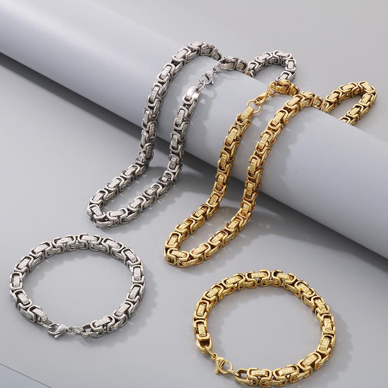 

Trendy Men s 8mm Titanium Steel Emperor Chain in 18K Gold Finish Bracelet 22cm, ~41g