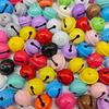 50 Stück/Los Bemalte Farbglöckchen Perlen Runde Mini-Glocken Ornamente für Schmuckherstellung DIY Armband Halskette Ohrringe Dekor Zubehör