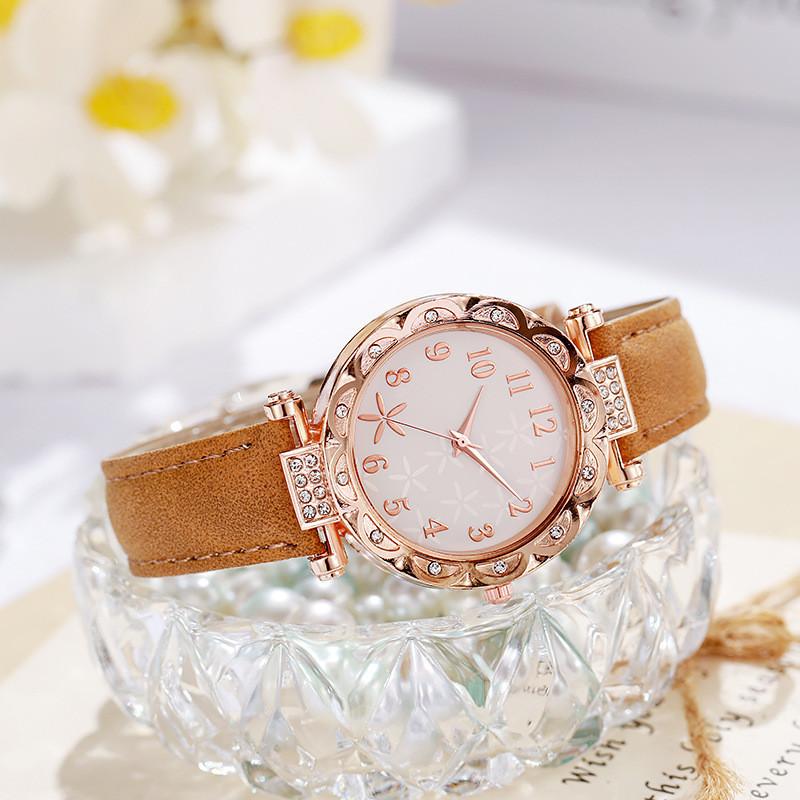 Womens Fashion Quartz Watch With Stainless Steel Band For Casual Daily Wear