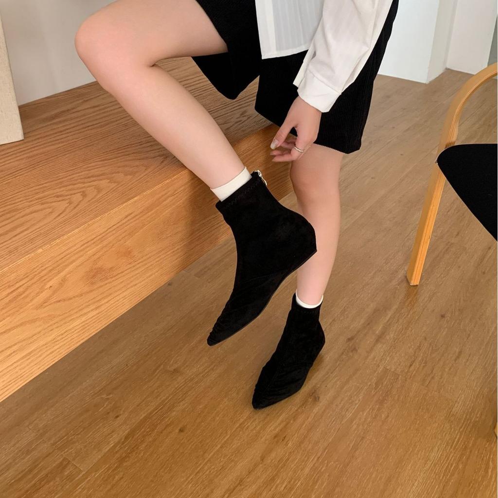 2025 New Pointed Suede Soft Bottom Rear Zipper Low Tube Thin Martin Fashion Women's Short Boots