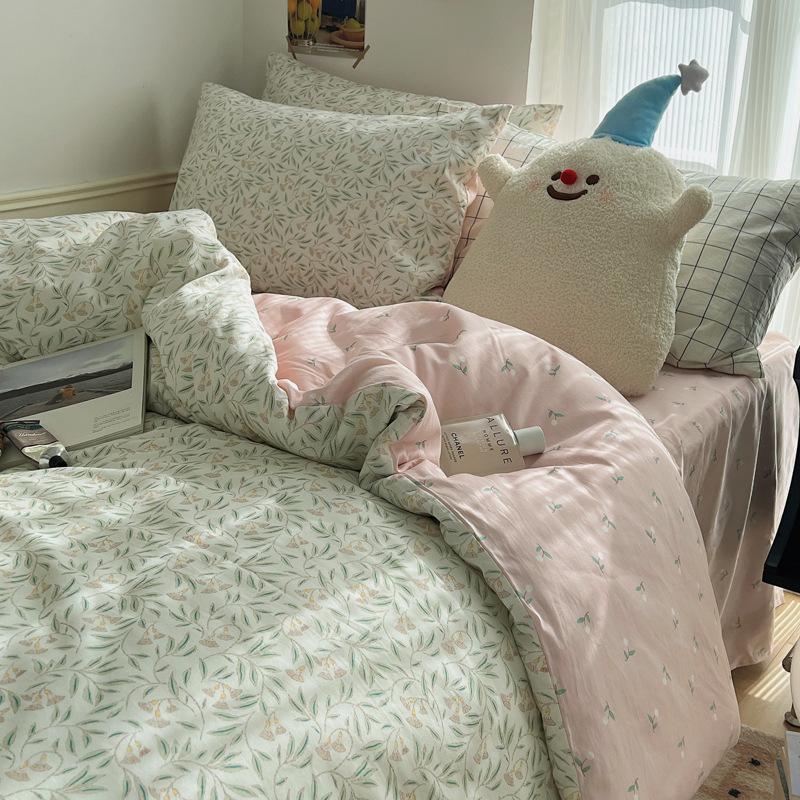 Juego de cuatro piezas de algodón puro de 60 hilos, cama gruesa de algodón puro, juego de tres piezas, algodón de fibra larga, funda de edredón pequeña y fresca, sábana ajustable