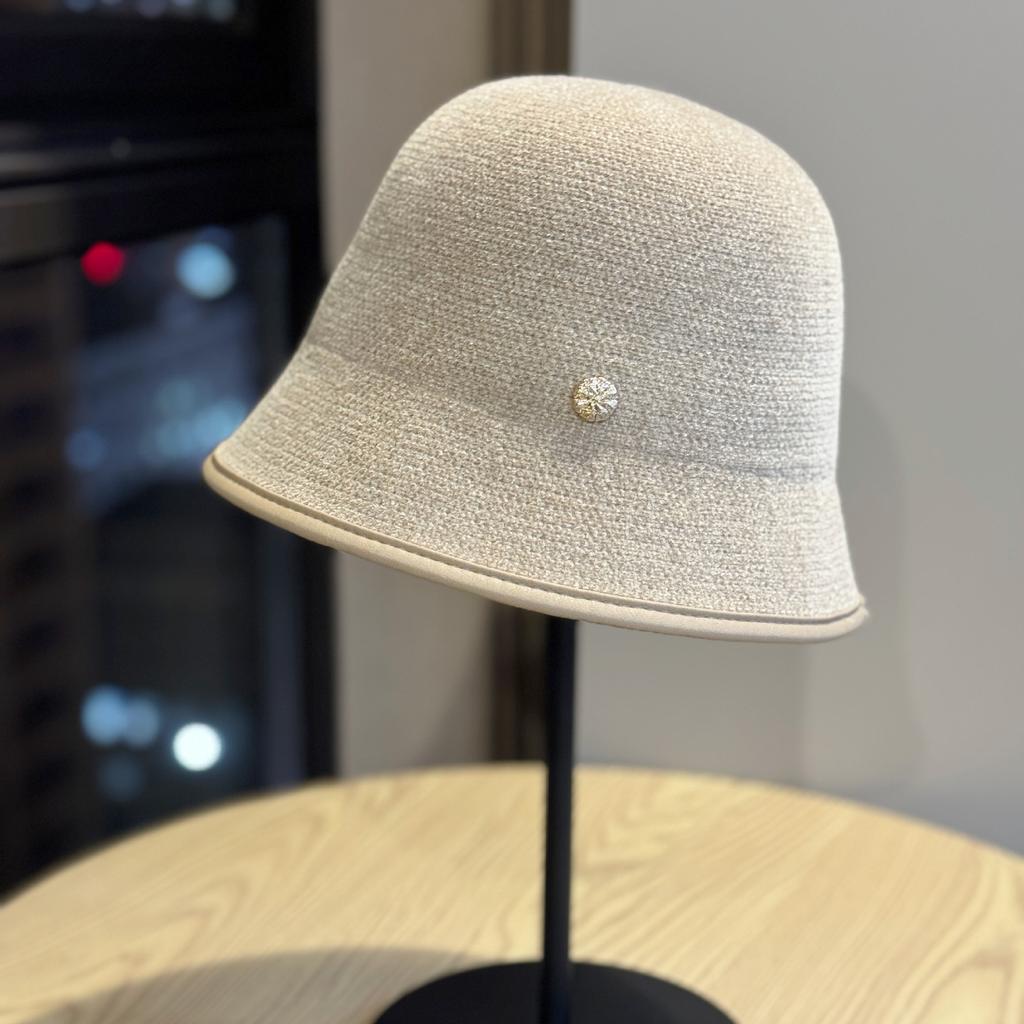 Autumn and Winter Korean Style Face-showing Small Fashionable Warm and Cold Proof Woolen Hat with Large Head Circumference