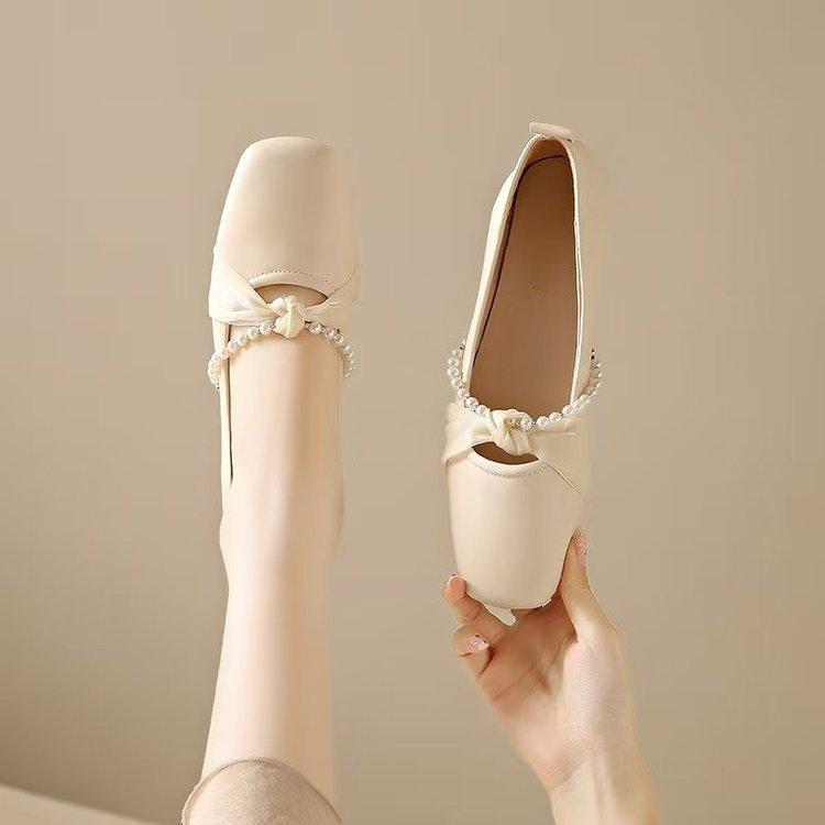 French gentle wind single shoes women's spring flat bottom 2025 new pearl ladyshoes soft sole Doudou shoes square head shallow mouth women's shoes