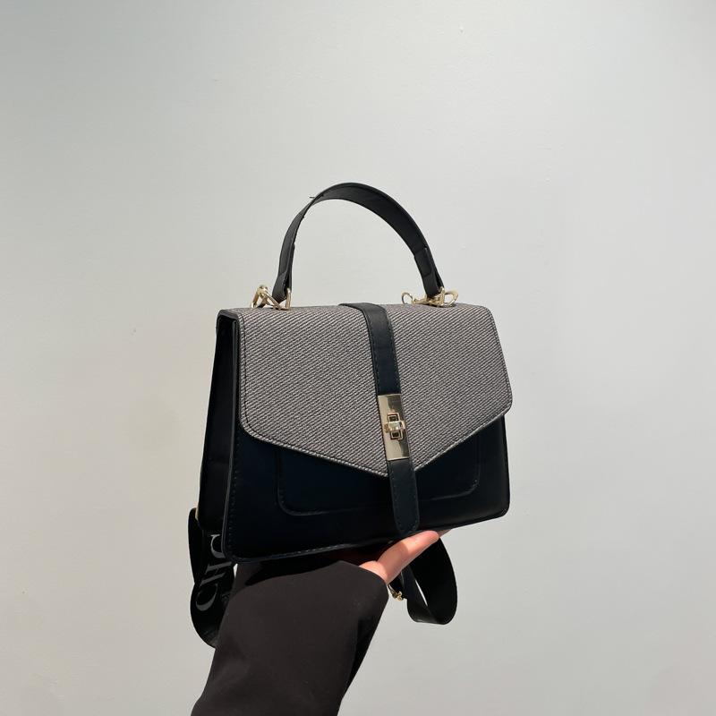 

Summer popular wide shoulder strap casual high-end texture small square bag fashion trend portable shoulder messenger bag women чёрный