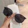 Fashion Style Sunglasses Women Rivets Decoration Anti-Glare Women'S Sun Glasses Beach Playing Man Sunglass