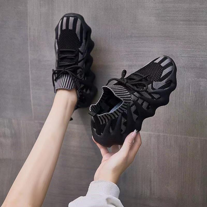 Octopus coconut women's shoes 2025 summer new foreign trade soft sole light breathable fly knitting casual running shoes